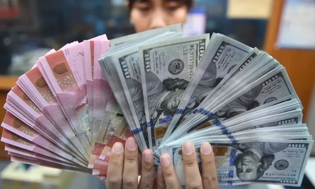 <p><em>Shutdown</em> AS Berakhir, Investor Kembali Lirik Dolar, Rupiah Melemah</p>