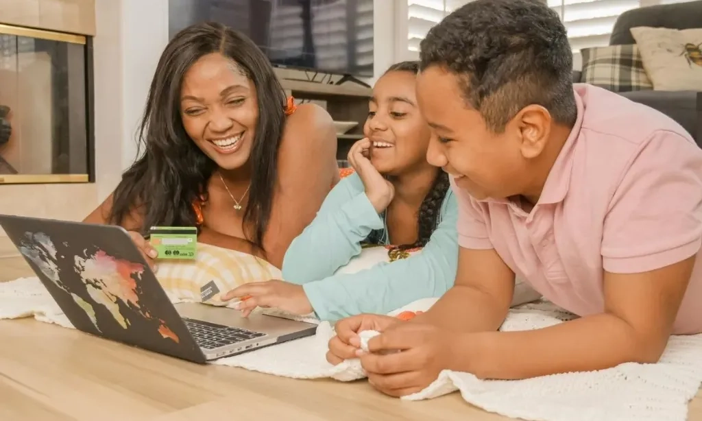 <p>Keluarga Perlu Dorong Kebiasaan Anak Bercerita</p>