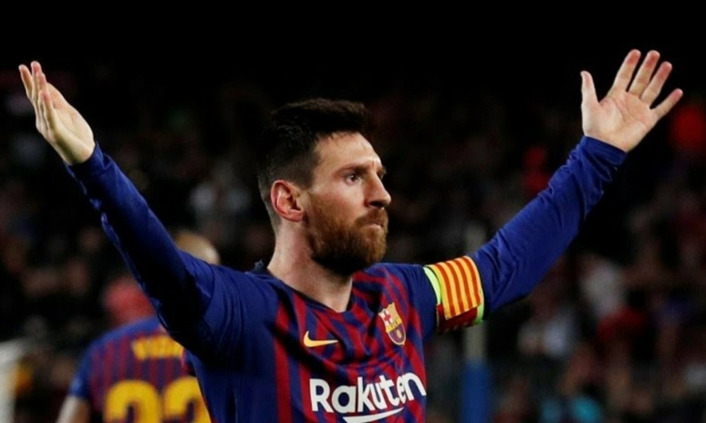 <p>Barcelona Akan Buat Patung Messi Di Stadion Camp Nou&nbsp;</p>