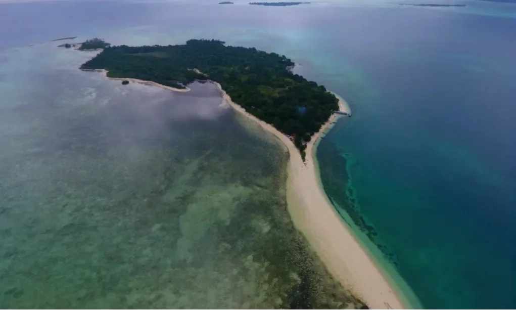 <p id="isPasted">Rekomendasi Destinasi Wisata Saat Liburan Di Maluku Utara</p>