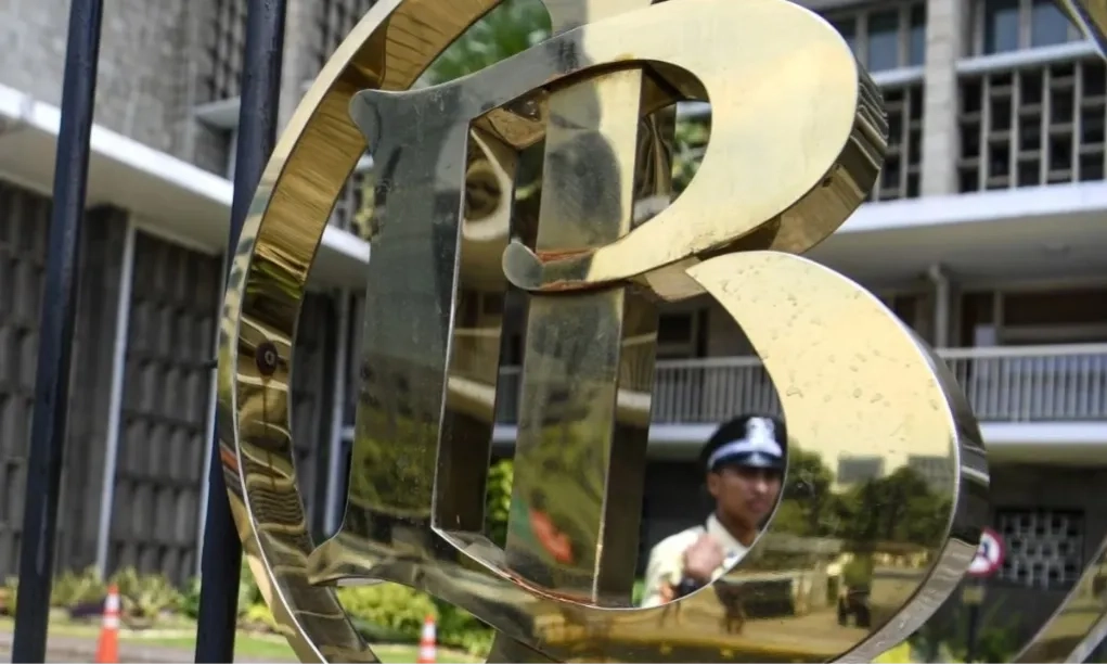 <p id="isPasted">Kiwoom Sekuritas Ramal BI-Rate November Bisa Dipangkas 25 Bps</p>