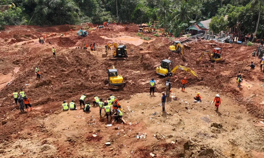 <p>BNPB Relokasi 269 Keluarga Terdampak Longsor Cilacap</p>