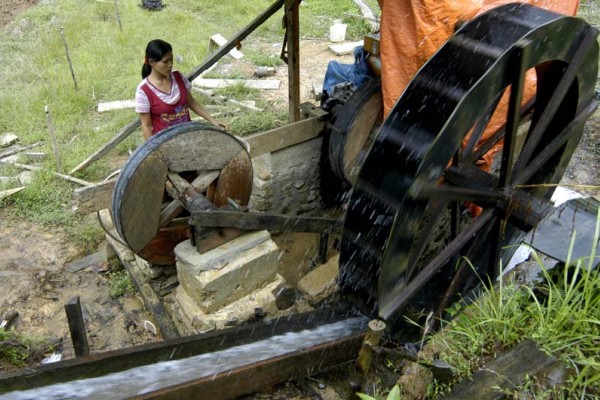 PLTMH Berkapasitas 130 KW Diresmikan di Toba Samosir