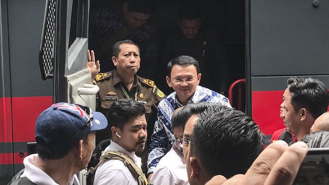 Polisi Periksa Ahok di Mako Brimob 