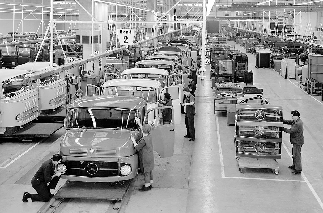 Nostalgia Dominasi Otomotif Eropa-Amerika di Indonesia