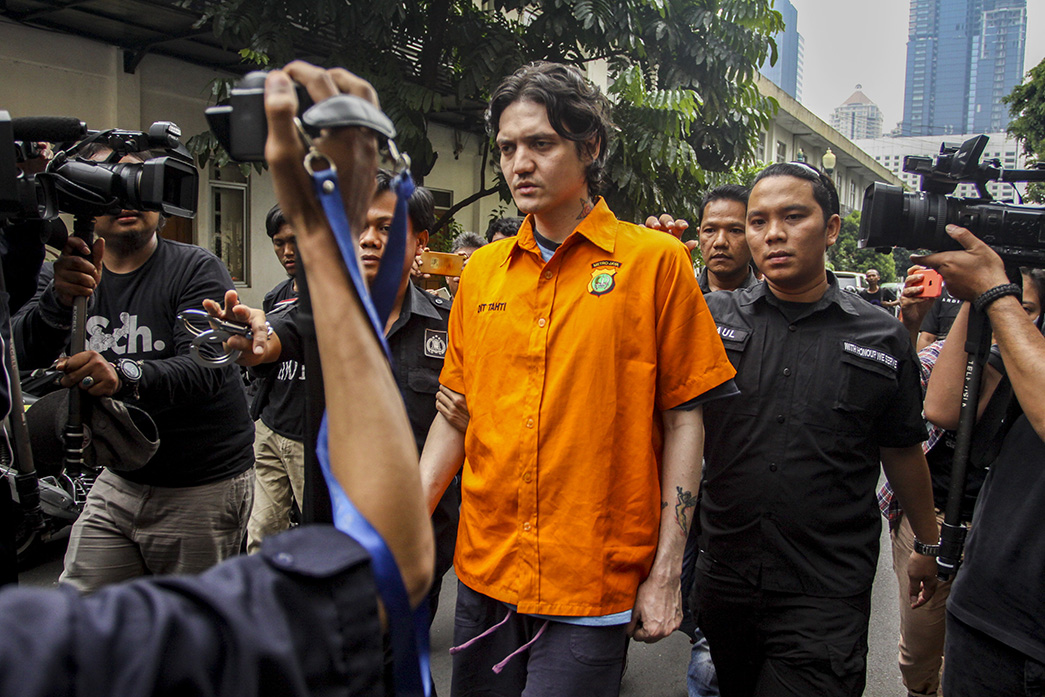 Polda Metro Tahan Ozzy Albar