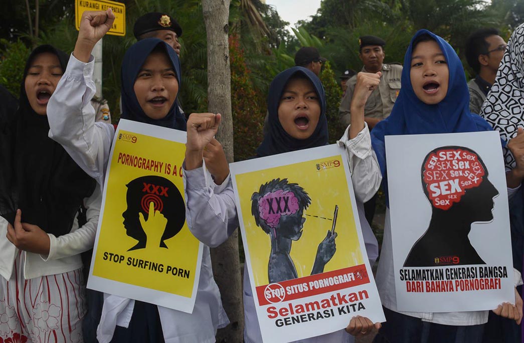 Sterilisasi Konten Porno Tuntut Kreativitas Negara