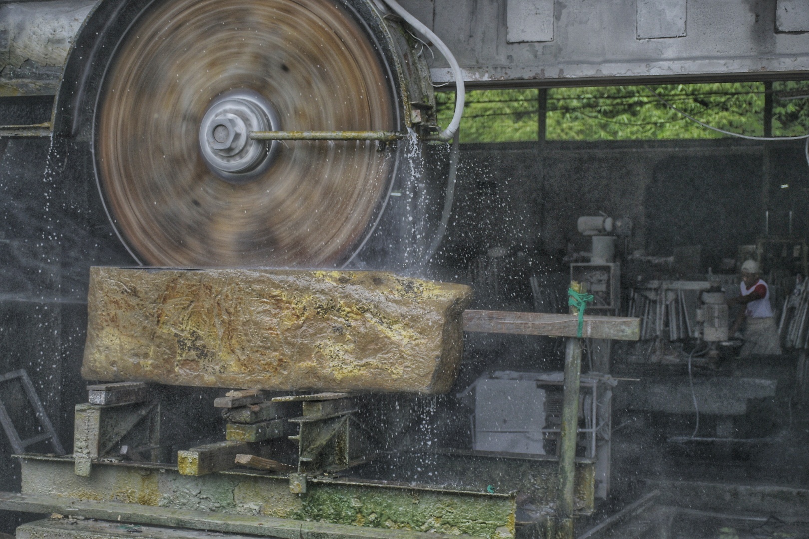 Menakar Potensi Cadangan Batuan Mineral