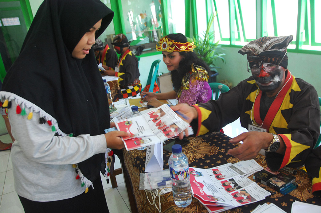 Bawaslu: Masih Ada Penyaluran Honor Pengawas TPS Tak Benar  