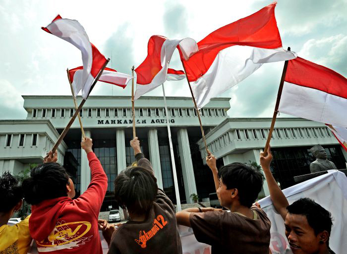 Hakim Bukan Untuk Perkara Terkait