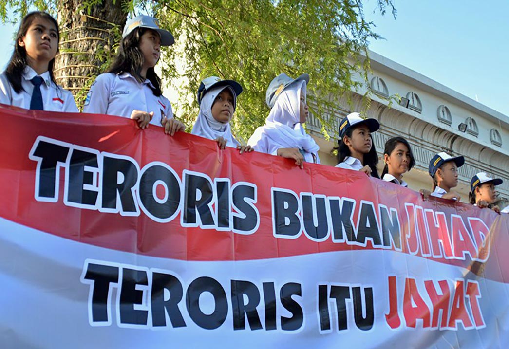 Terduga Teroris Klaten Tinggalkan Suami Untuk Rancang Bom