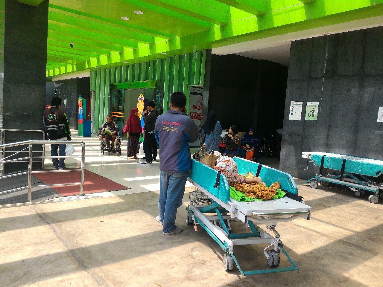 Dilema Bisnis Layanan Kesehatan Bagi Rakyat