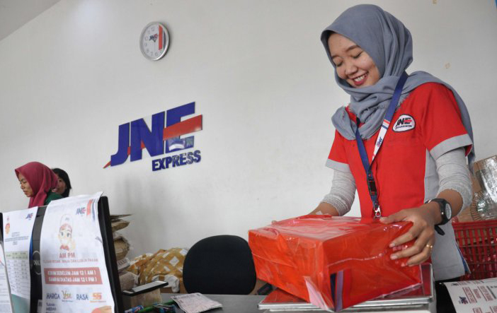 DANA dan JNE Kolaborasi Dukung Ekonomi Digital 