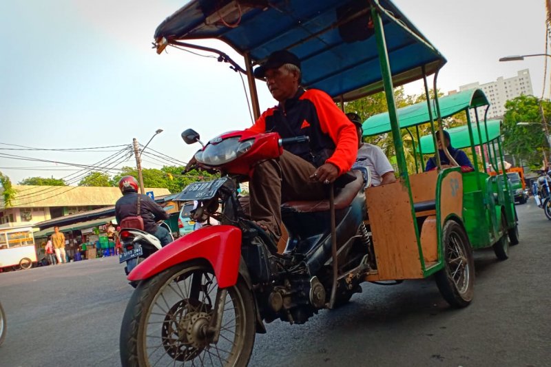 Pemkot Jakpus Imbau Pengendara Odong-odong Tak Lagi Beroperasi