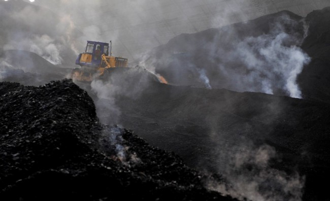 Dahana Prediksi Pendapatan Turun karena Tambang