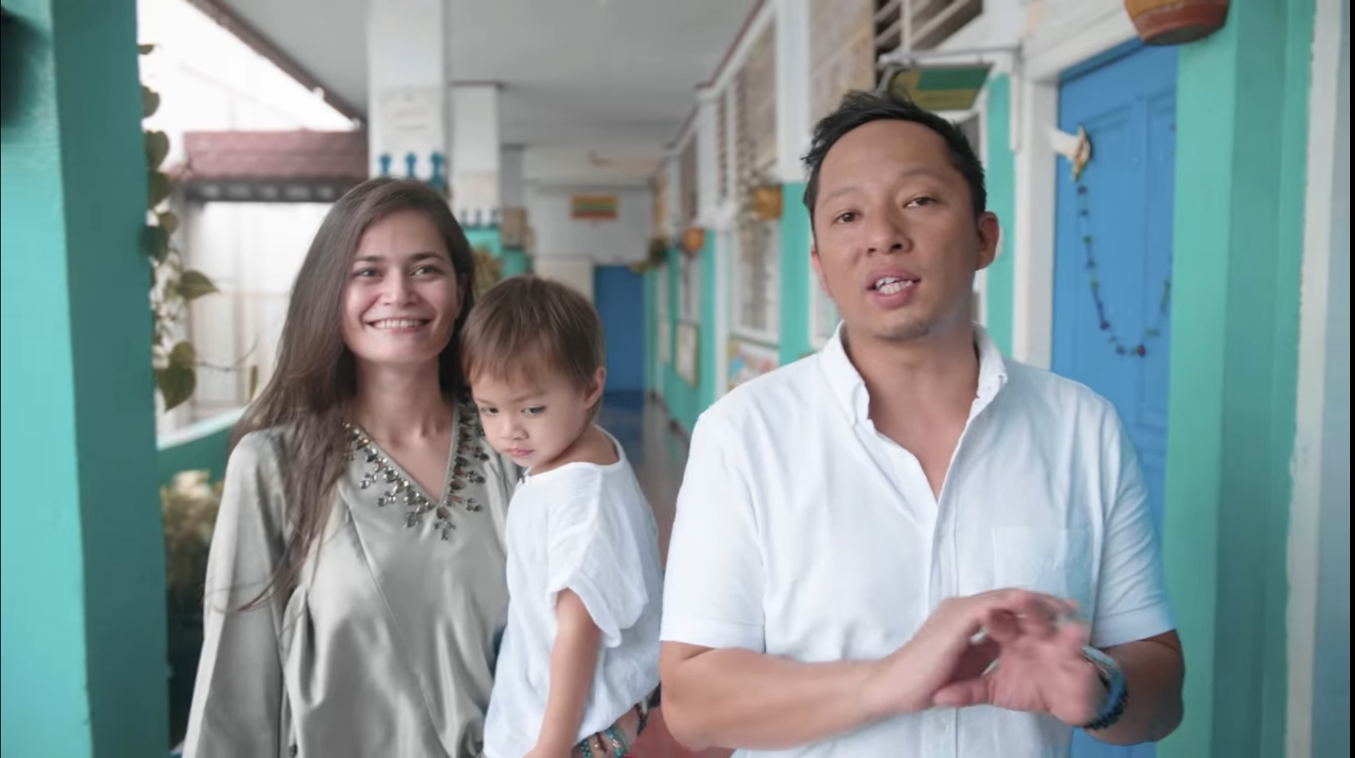 Citra di Jagat Maya dan Monetisasi Keluarga