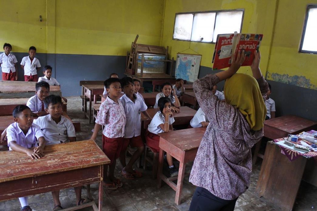 Guru Honorer Diprioritaskan Jadi PNS 