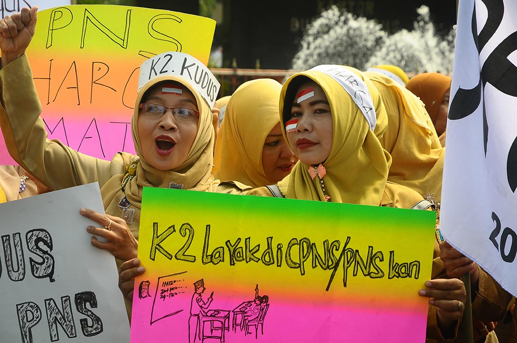 Menpan-RB: Jangan Janjikan Tenaga Honorer Jadi PNS