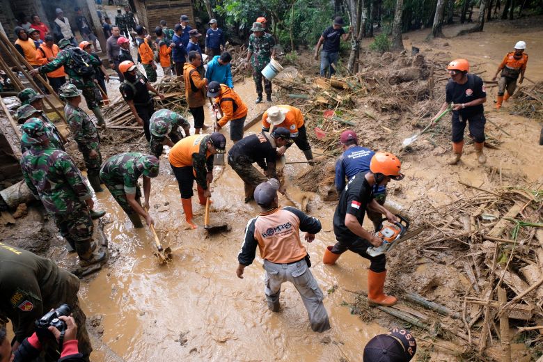Banjir Bandang Rusak Ratusan Rumah Di Bandarlampung