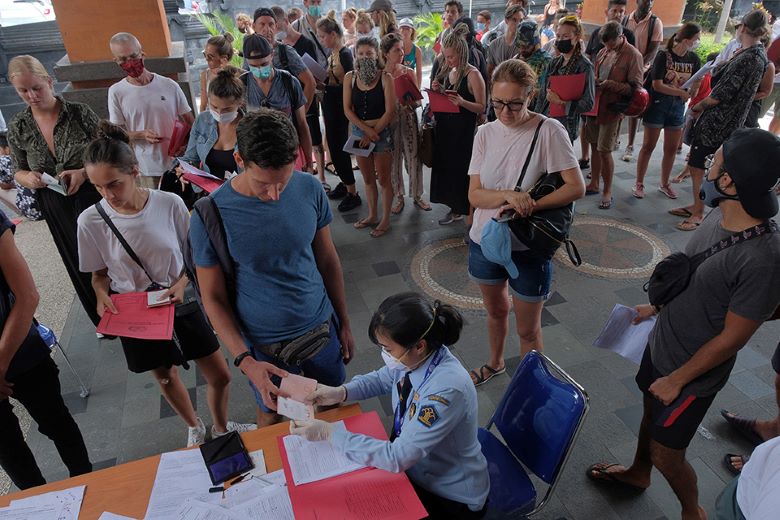 Sukabumi-Cianjur Tertutup Untuk WNA