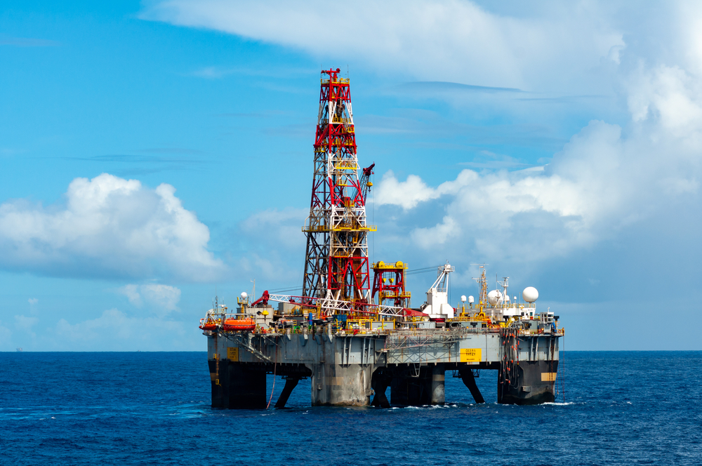 Minyak Menguat Setelah EIA Naikkan Perkiraan Permintaan 2020