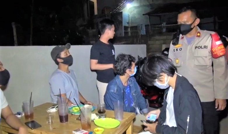 Langgar PSBB, Pusat Kuliner Jagakarsa Disegel