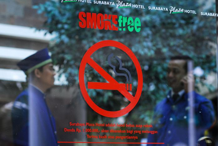 Merokok Sembarangan di Aceh Bakal Dipenjara Tiga Hari