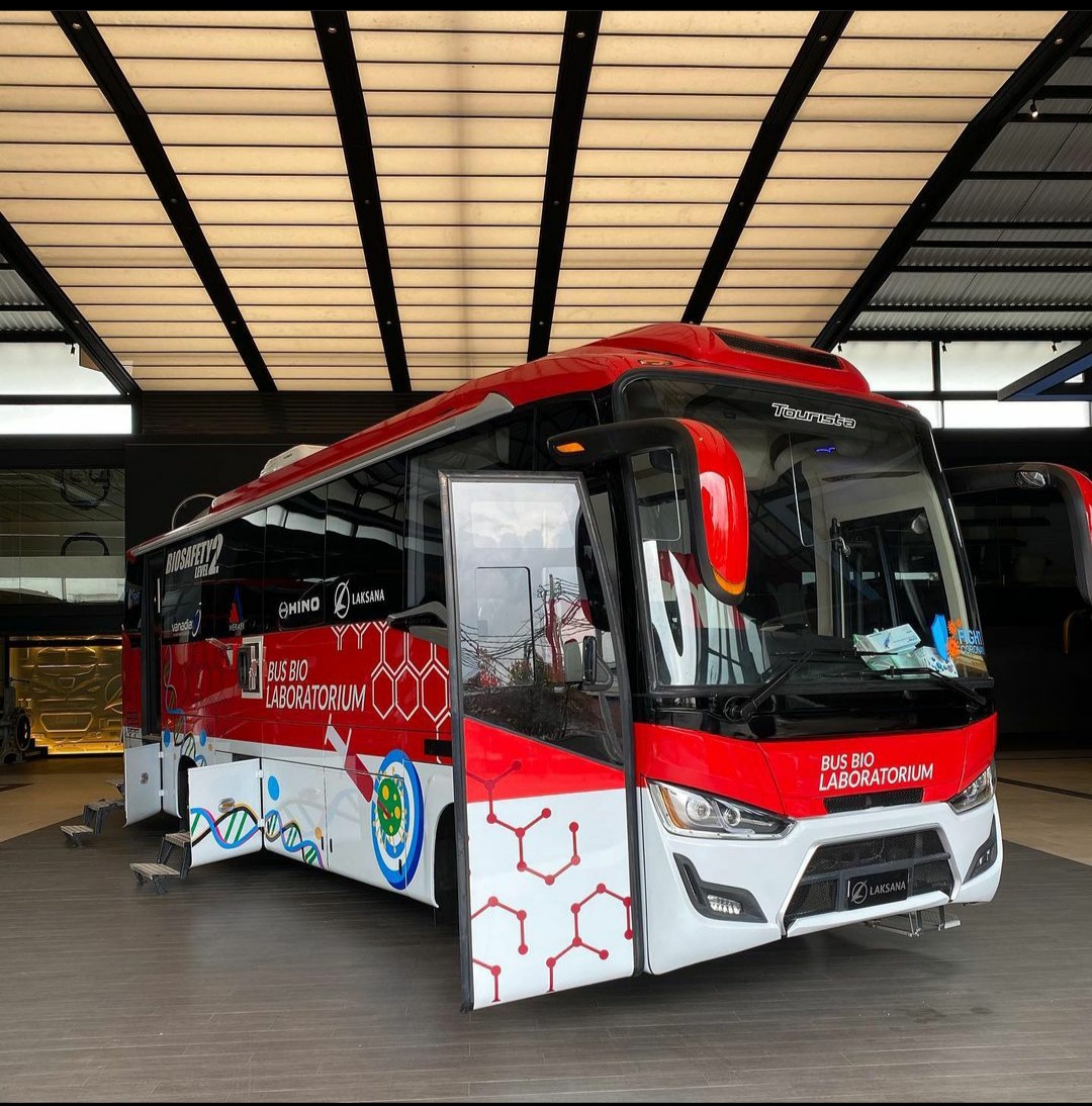 Karoseri Laksana Luncurkan Bus untuk Nakes