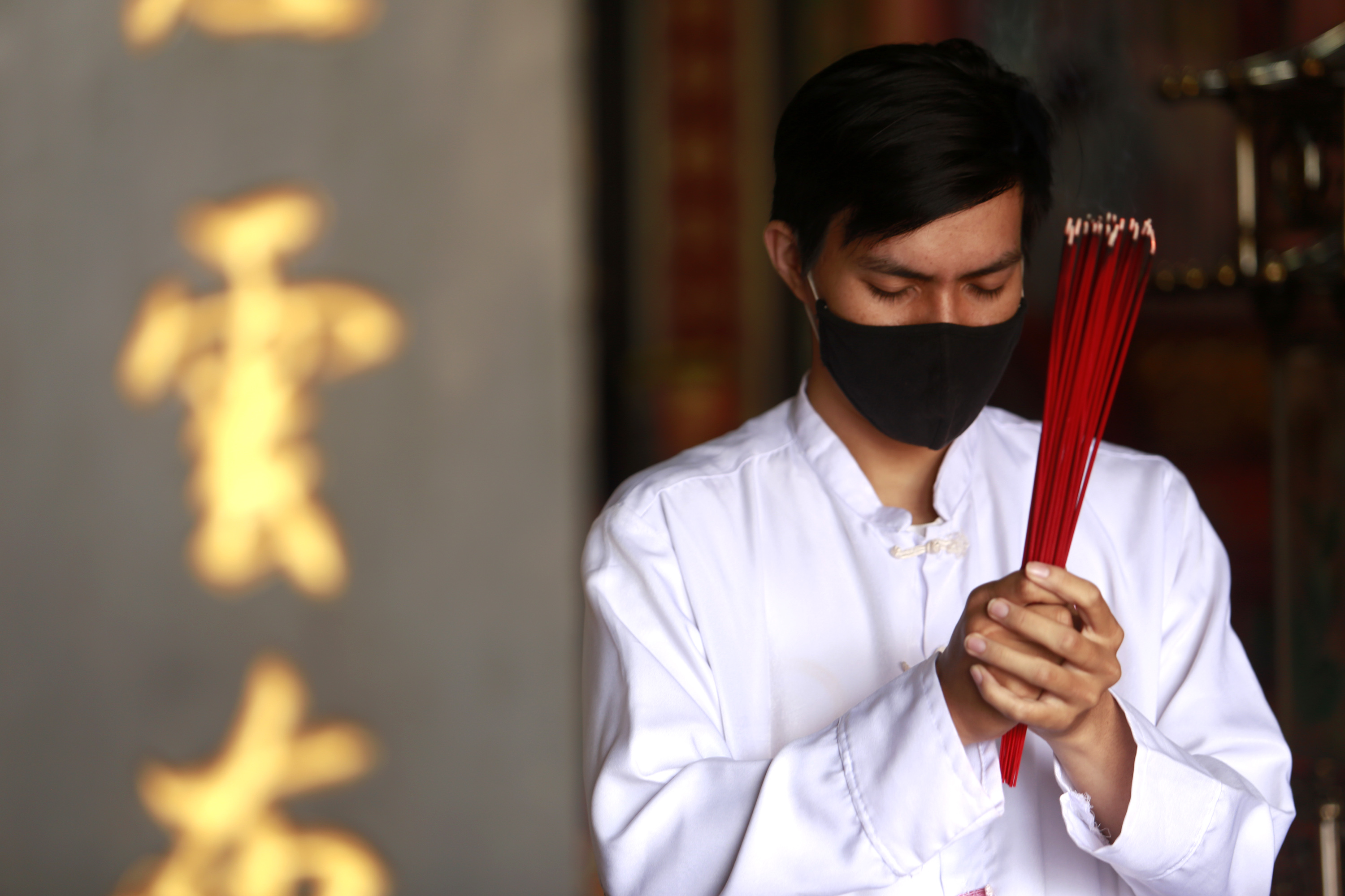 Mitos-Mitos Perayaan Imlek