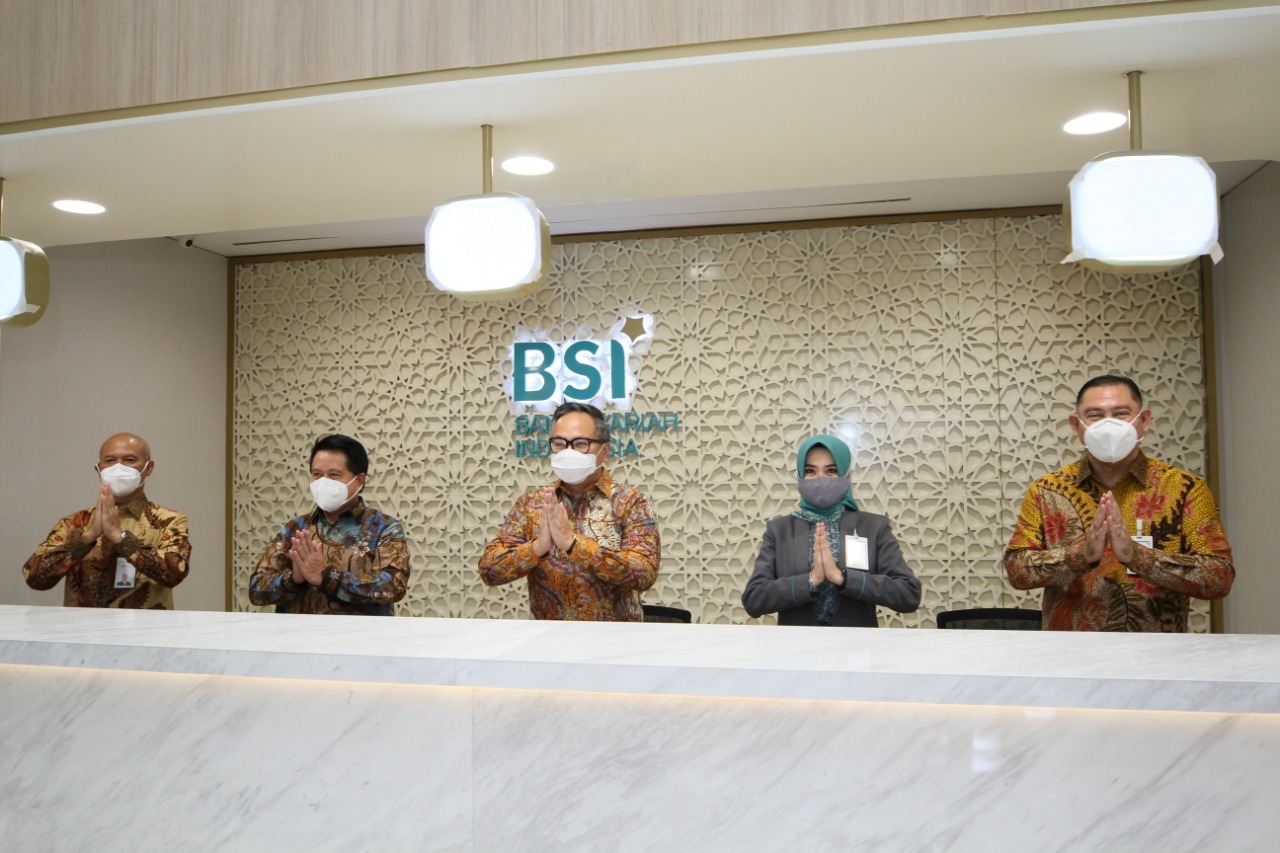 OJK Ungkap Potensi dan Tantangan Perbankan Syariah Pasca Merger