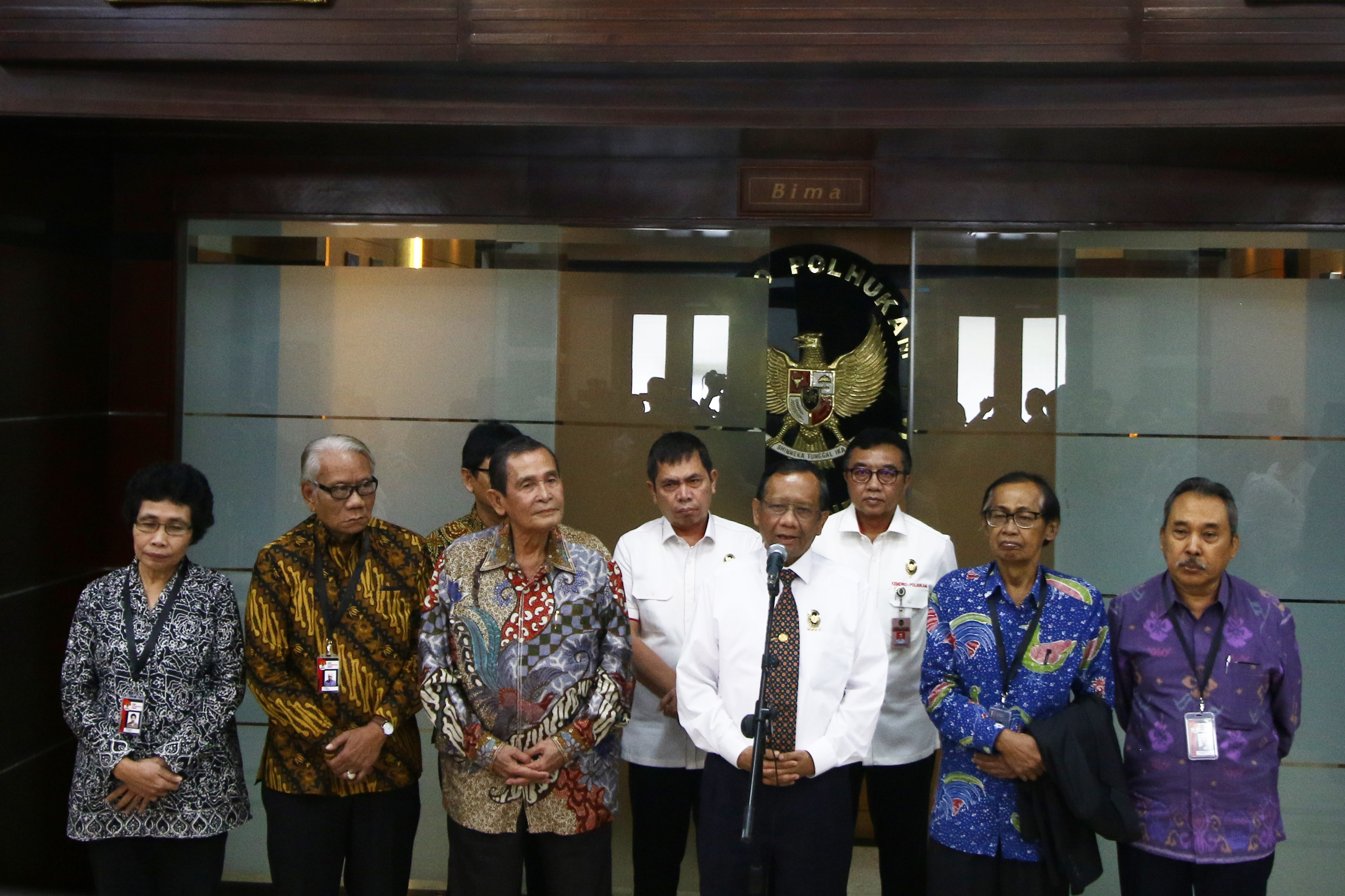 MAKI Duga Penyidik KPK Telantarkan Izin Geledah 