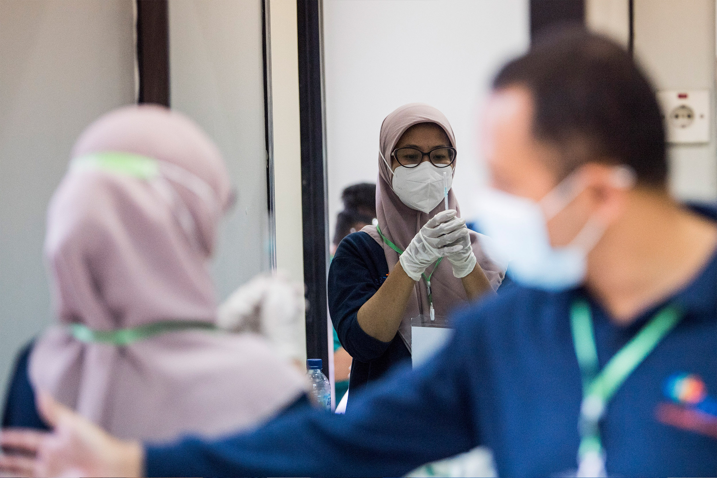 Polri Kerahkan 13.500 Personel Jadi Vaksinator Covid-19