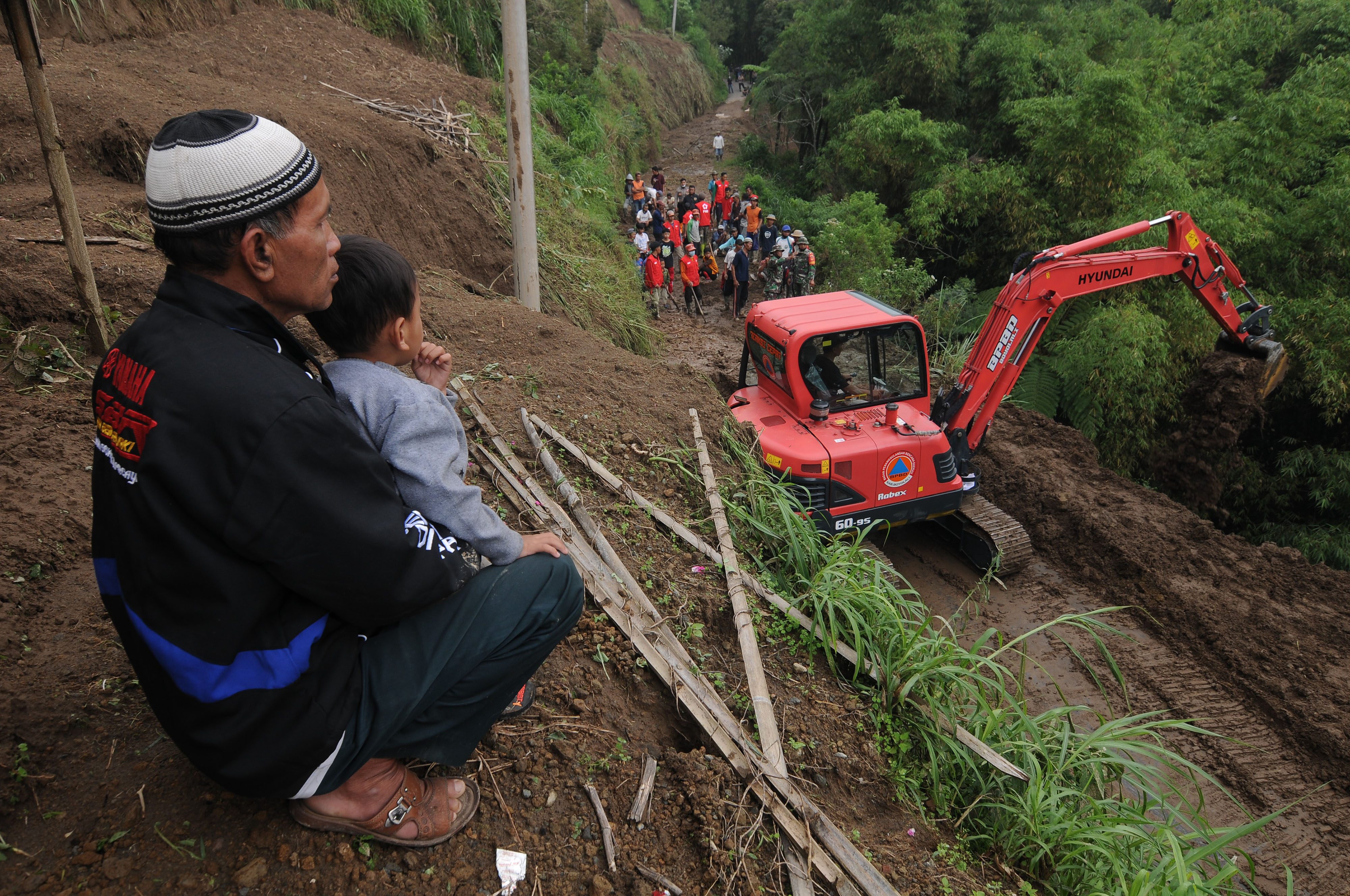 6 Korban Longsor Nganjuk Belum Ditemukan