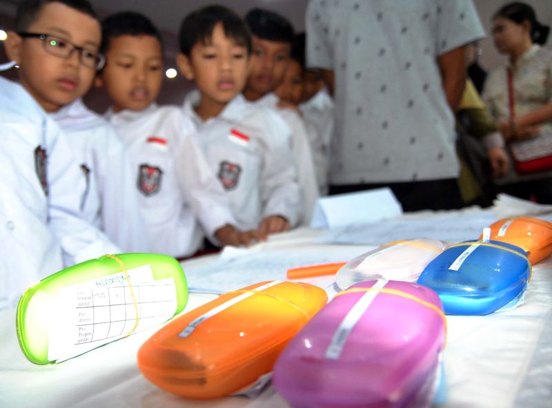 Yang Berkacamata Lebih Minim Berpotensi Terpapar Covid