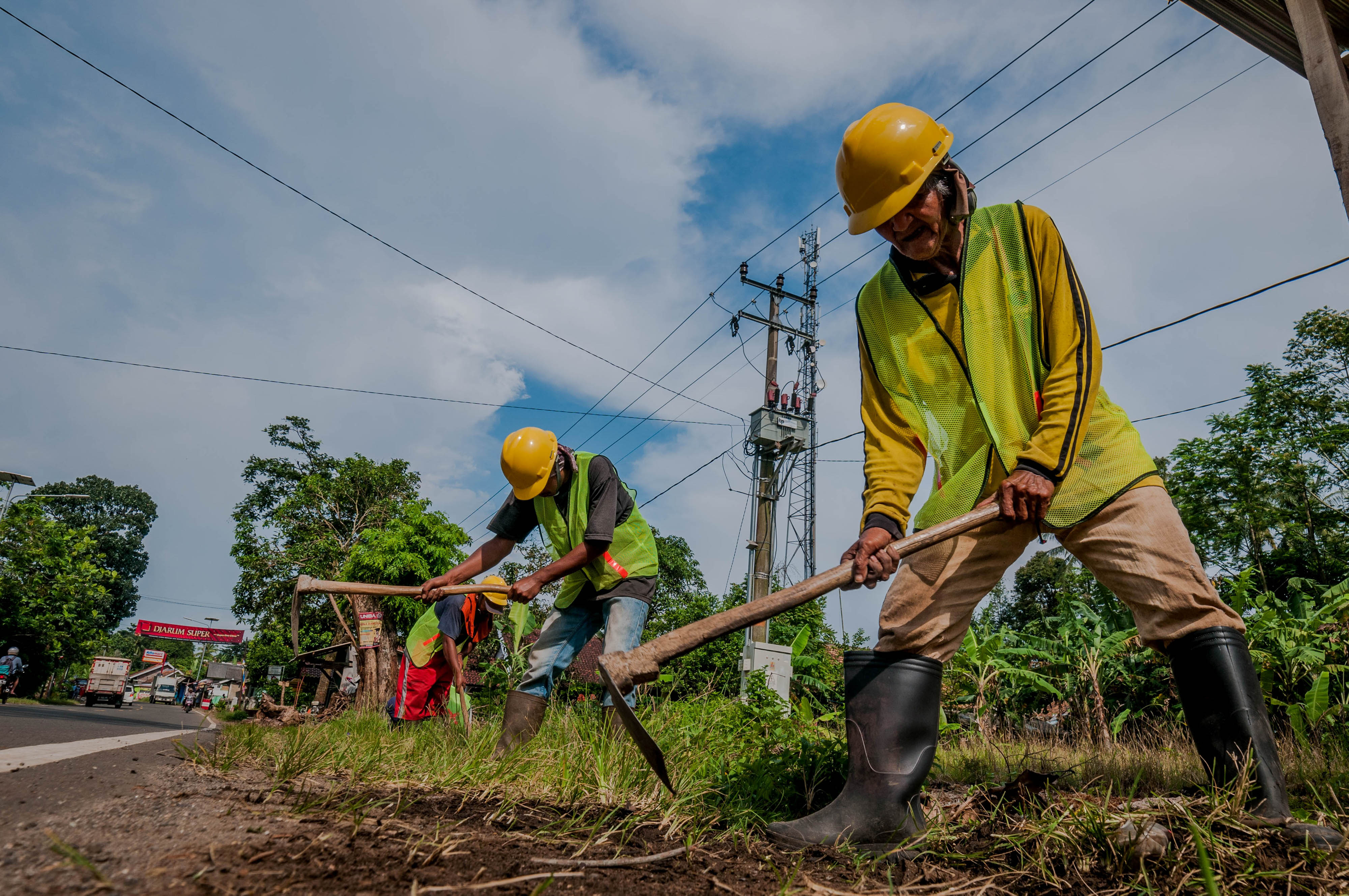 PKT Jalan Dan Jembatan Serap Lebih Dari 109 Ribu Tenaga Kerja