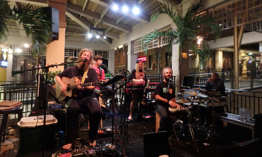 Siapa Penanggung Royalti Musik Live Performance